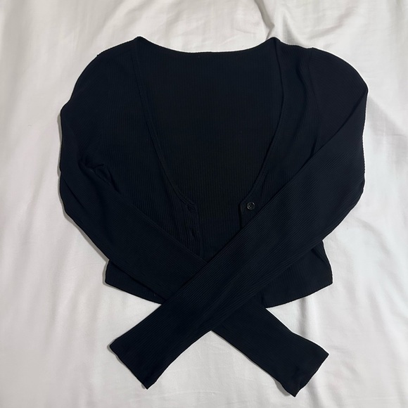 Alo Cropped Ribbed Cardigan - Picture 3 of 4